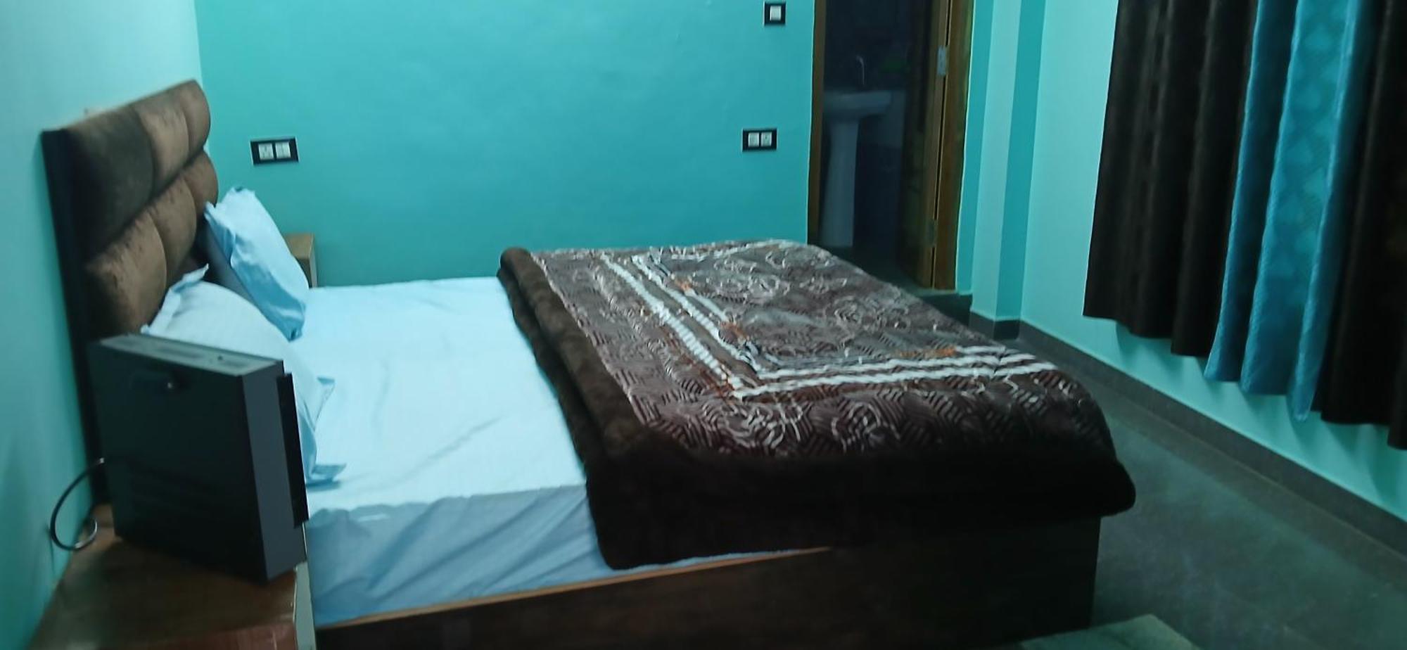 Golden Valley Hotel Kasol Bagian luar foto